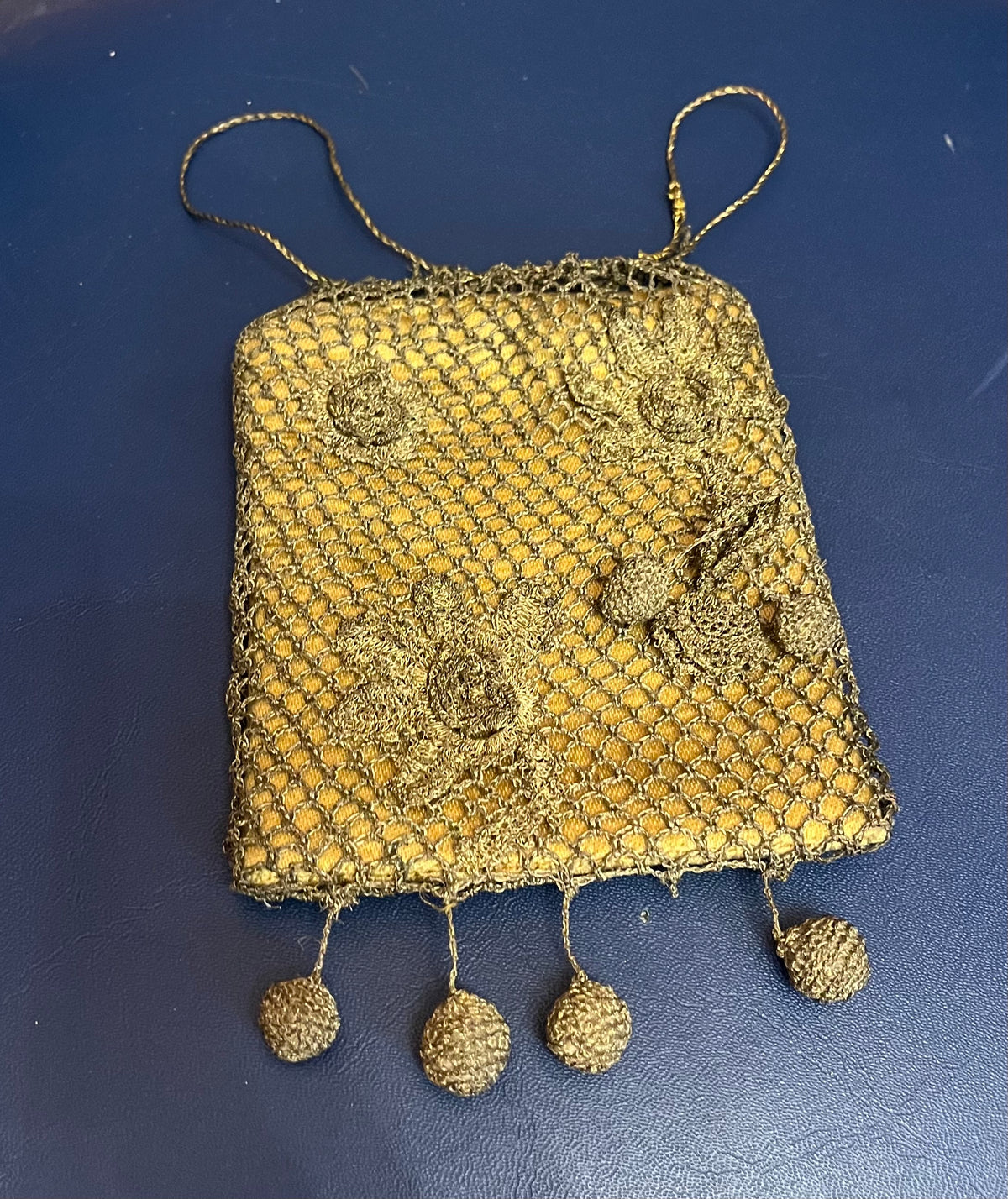 Dancing Bag anni ’20 in filo di metallo dorato