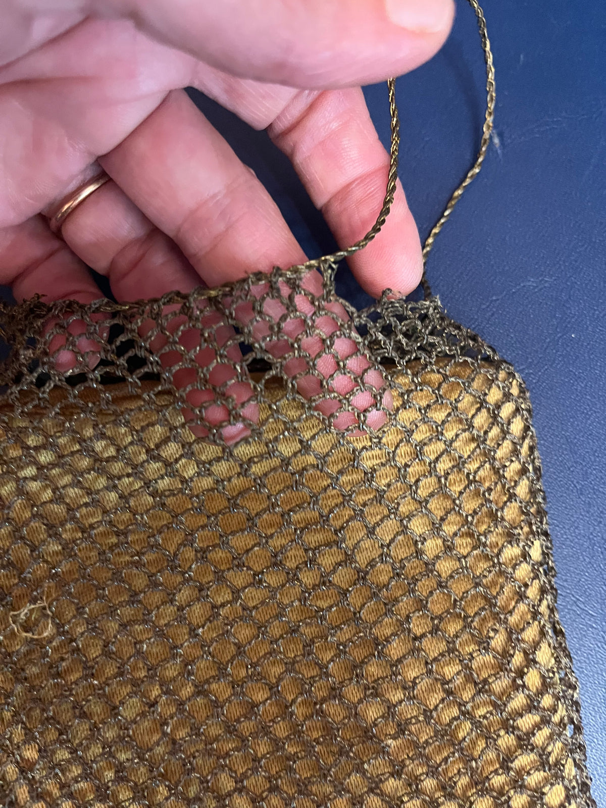 Dancing Bag anni ’20 in filo di metallo dorato