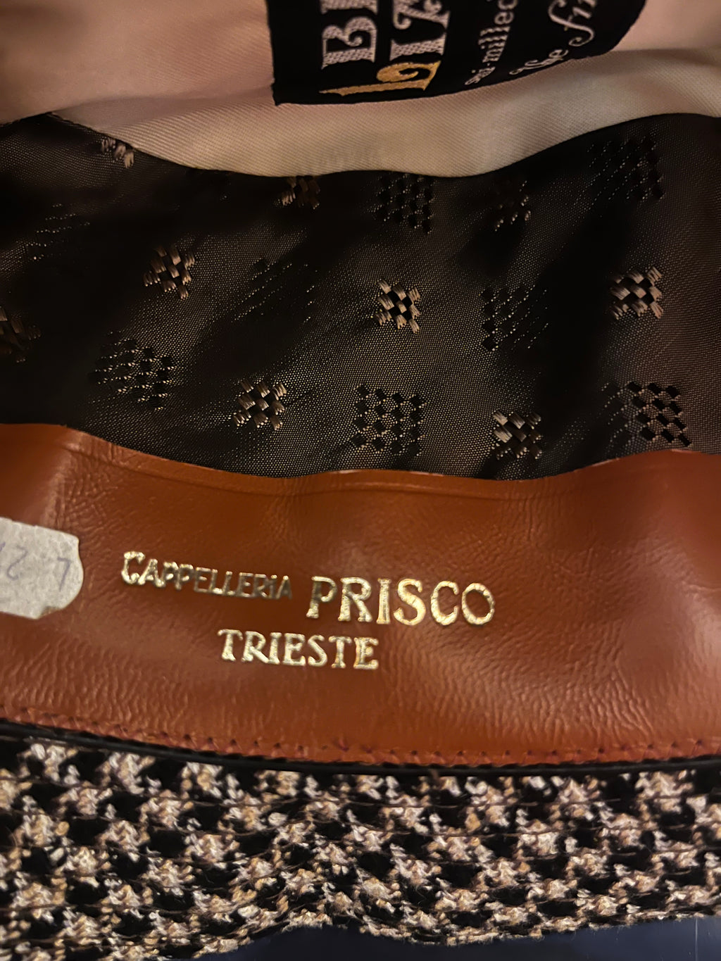 Cappello vintage anni ’70 Cappelleria Prisco Trieste in lana pied-de-poule