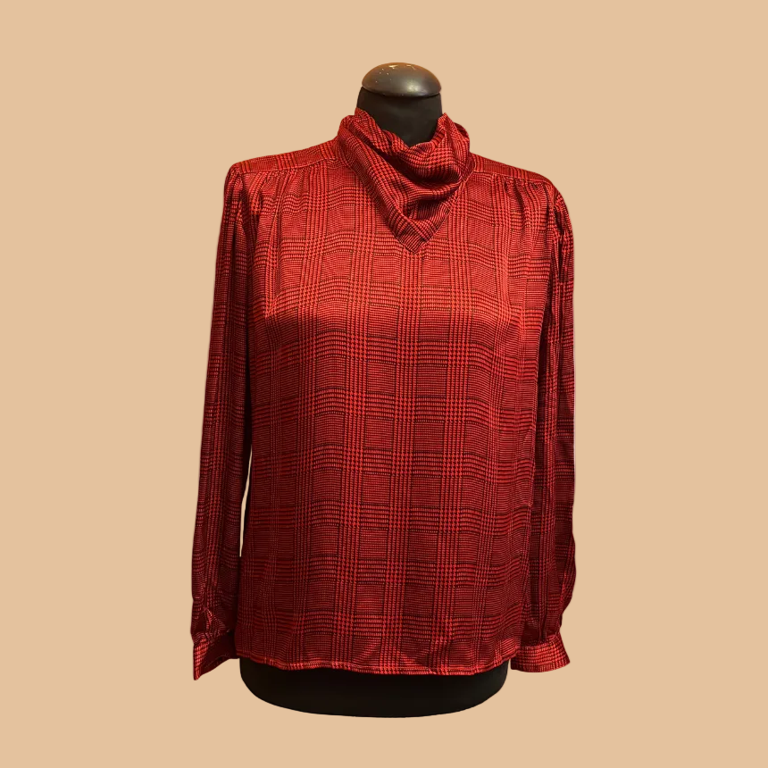 Camicia Valentino anni ’90 in Principe di Galles e collo foulard