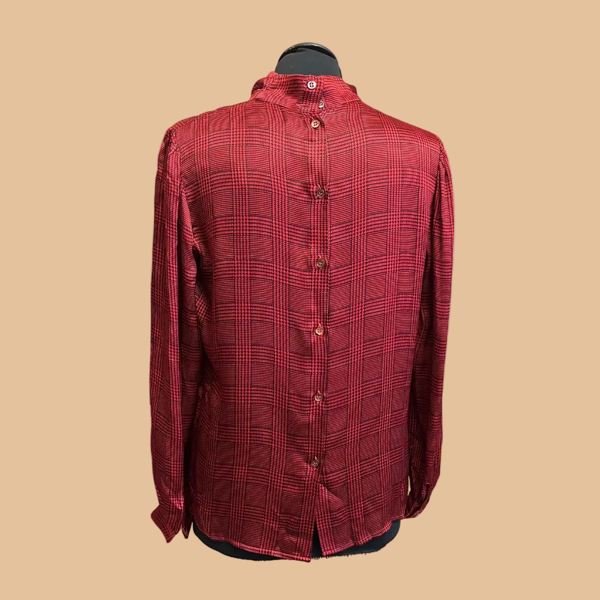 Camicia Valentino anni ’90 in Principe di Galles e collo foulard