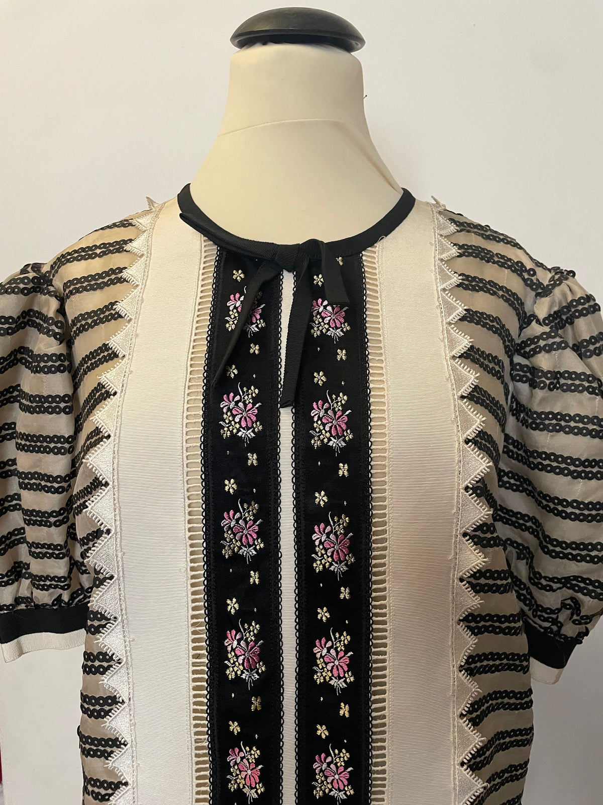 Camicia Marinelli in acetato trasparente con paillettes — Made in France, anni ’80