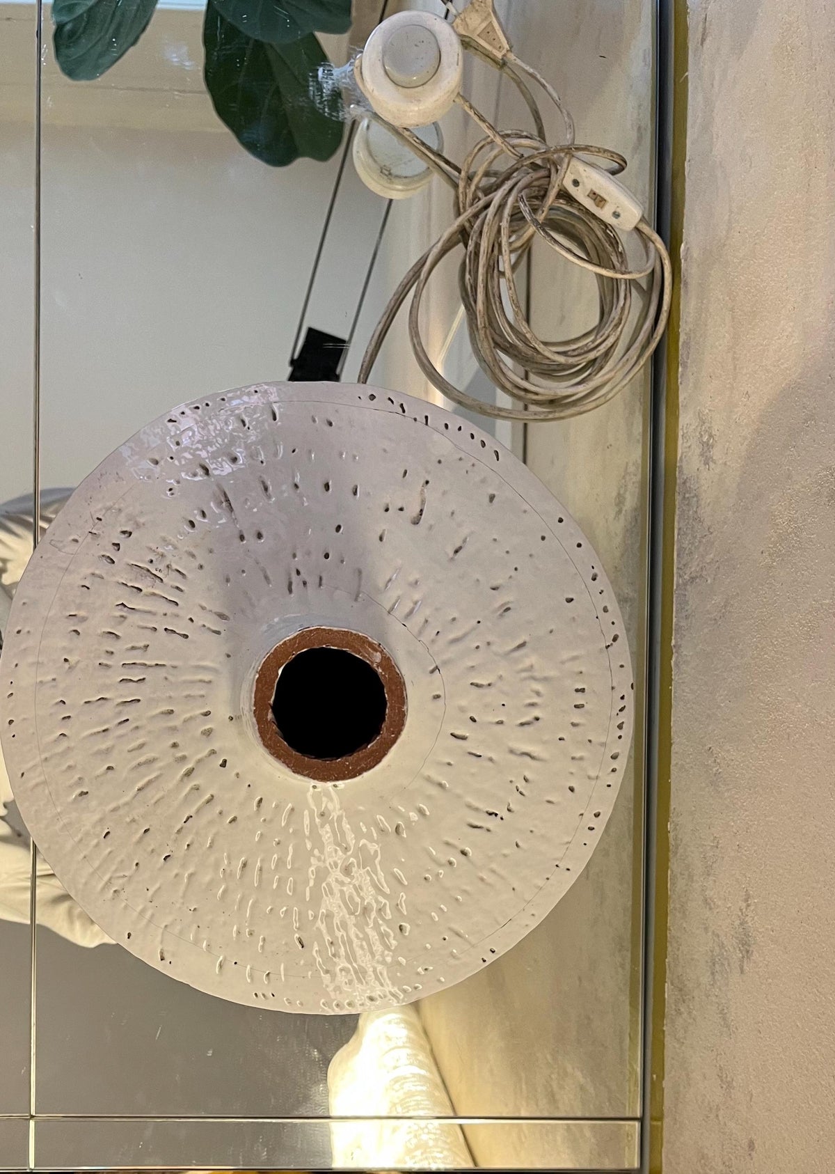 Big MATTLI white ceramic table lamp