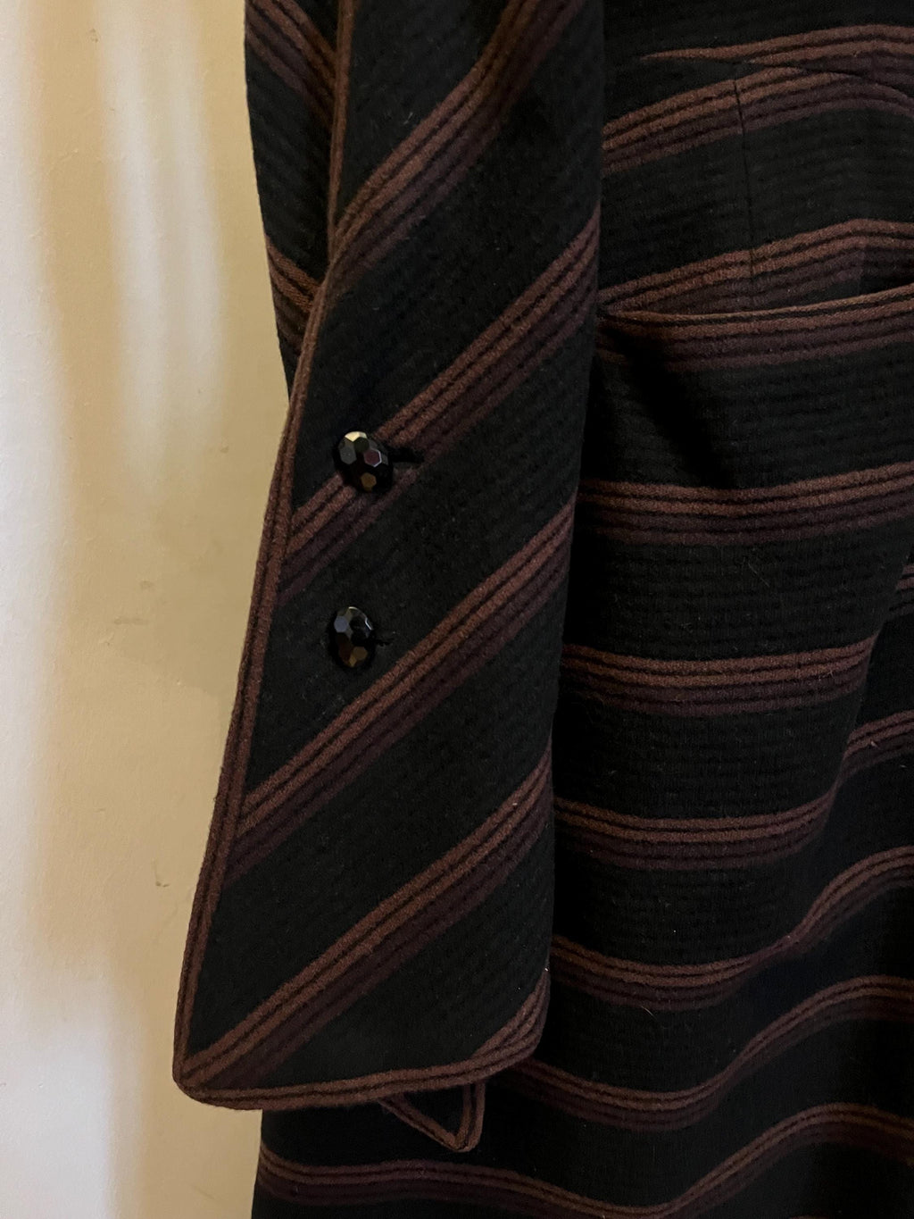 Biki wool black and brown striped coat