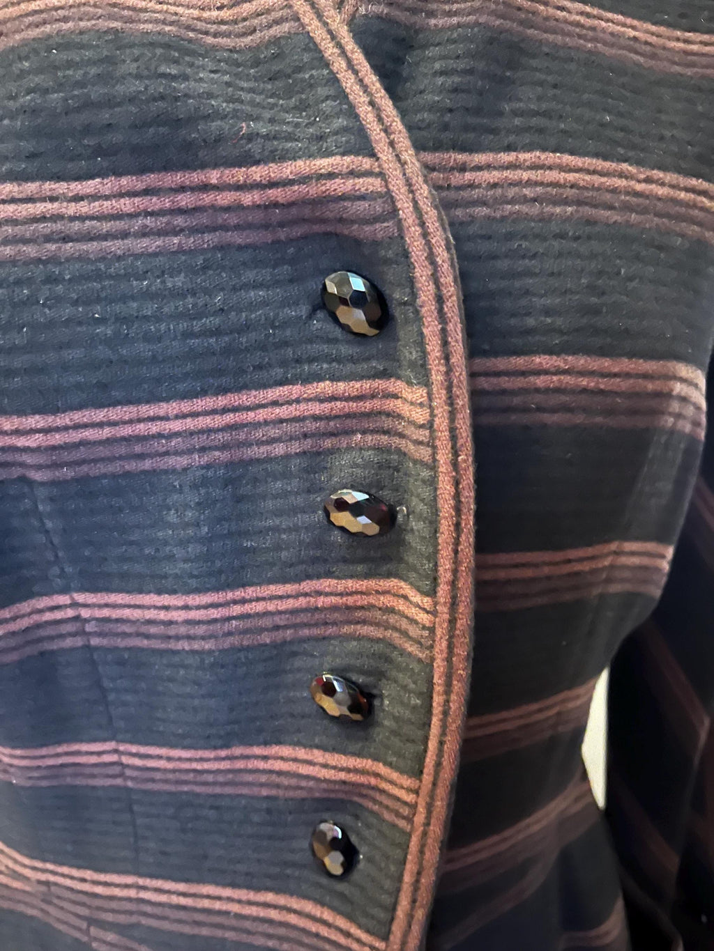 Biki wool black and brown striped coat