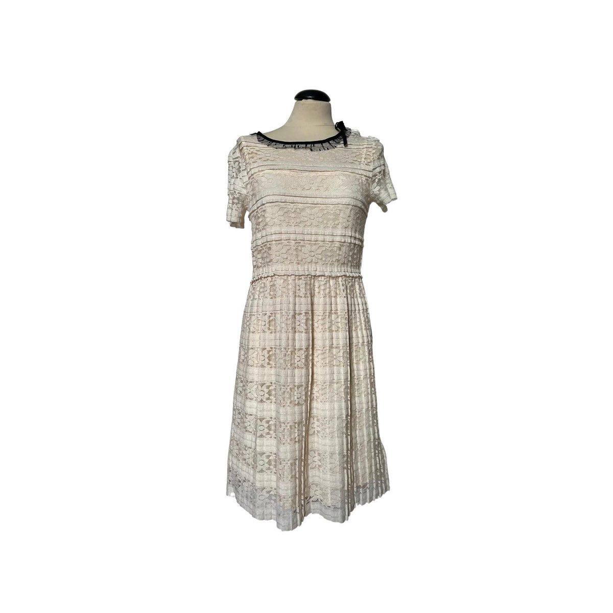 Red Valentino lace white lace dress