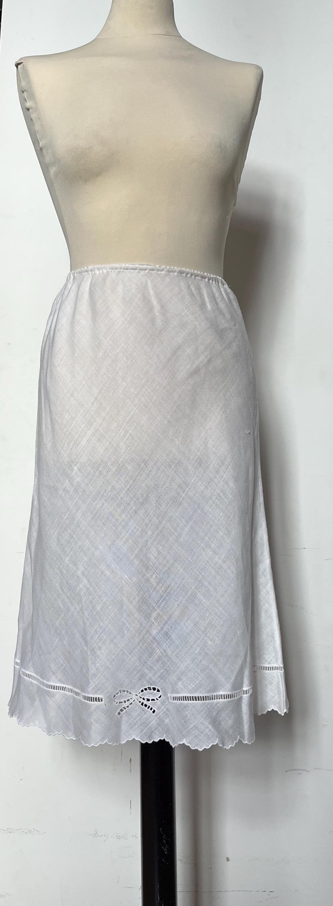Vintage linen ‘'70 white skirt