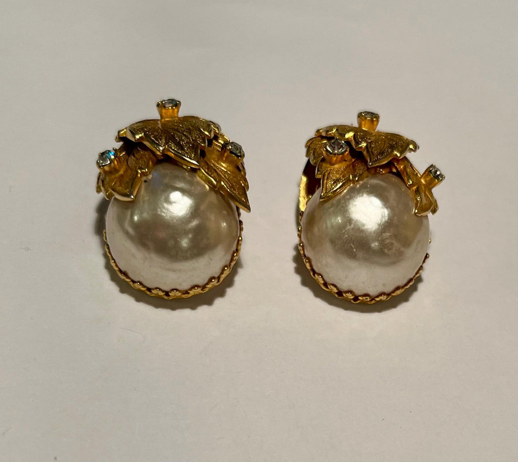 Giuliano Fratti clip on vintage earrings