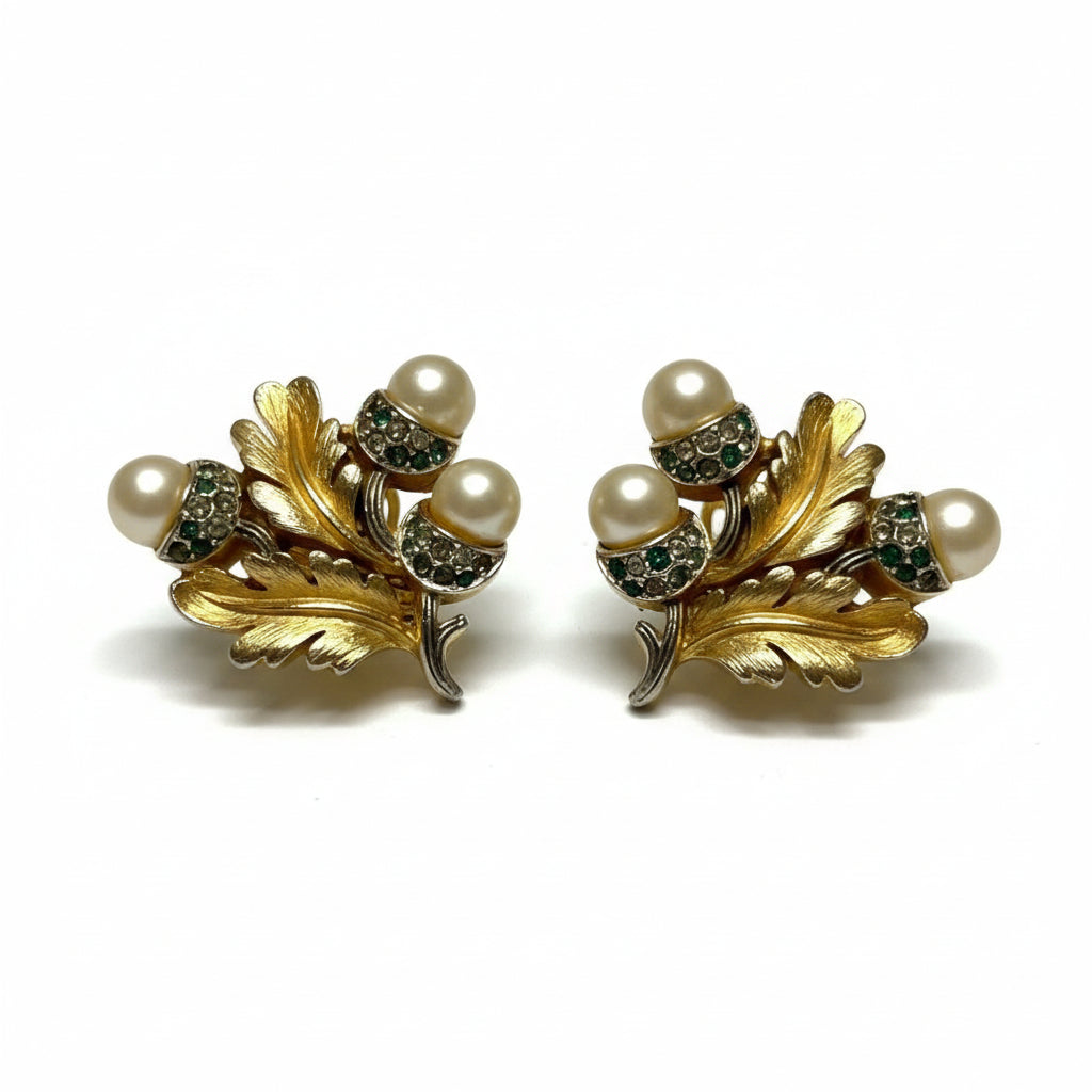 Trifari vintage clip on earrings
