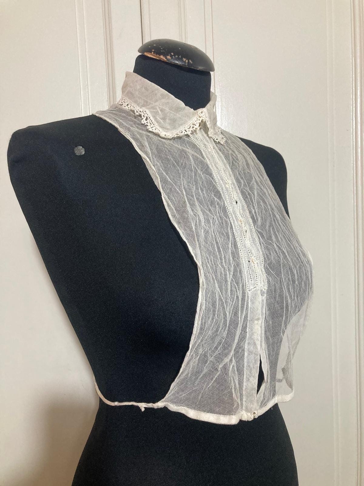 Colletto / ruff d’epoca in tulle bianco antico