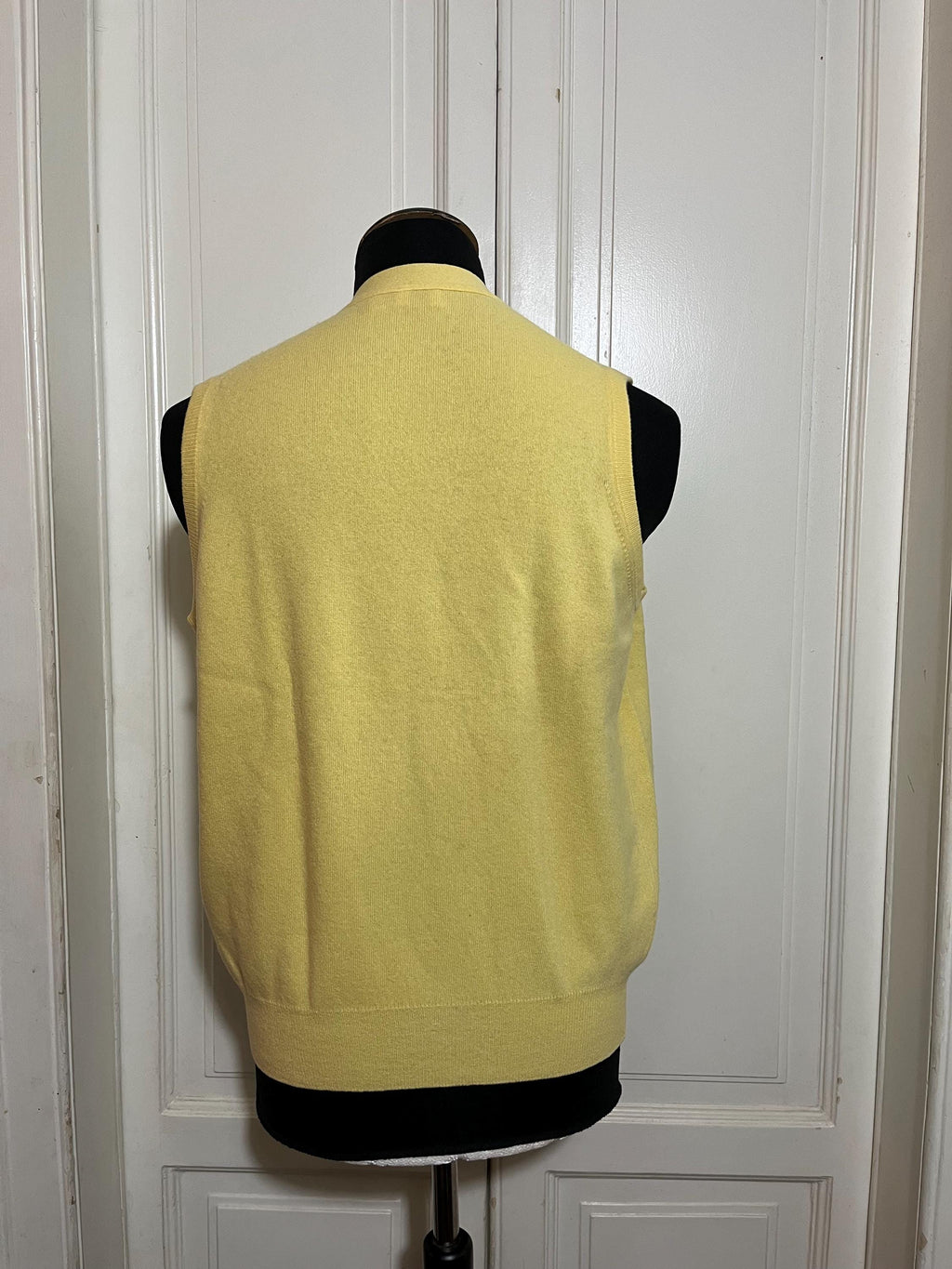 Yellow Geelong  Gilet da uomo Stivaleria Savoia in lana gialla Super Geelong — anni ’90