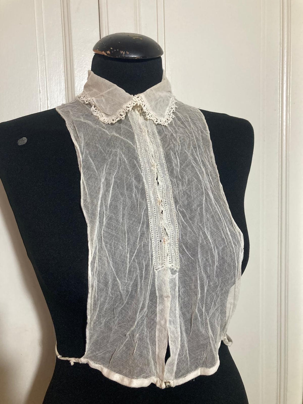 Colletto / ruff d’epoca in tulle bianco antico