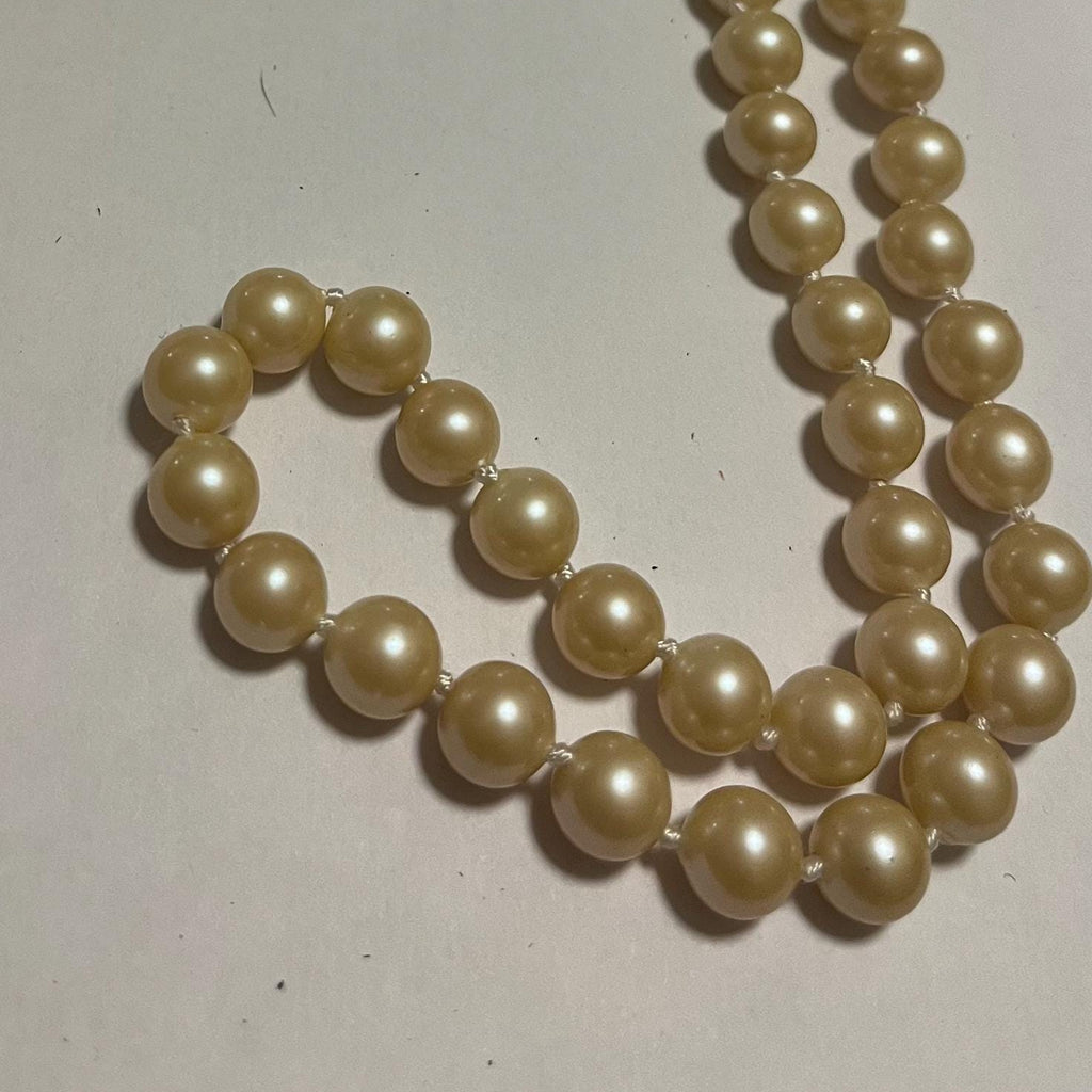 Vintage 1970s Freshwater Pearl long Necklace