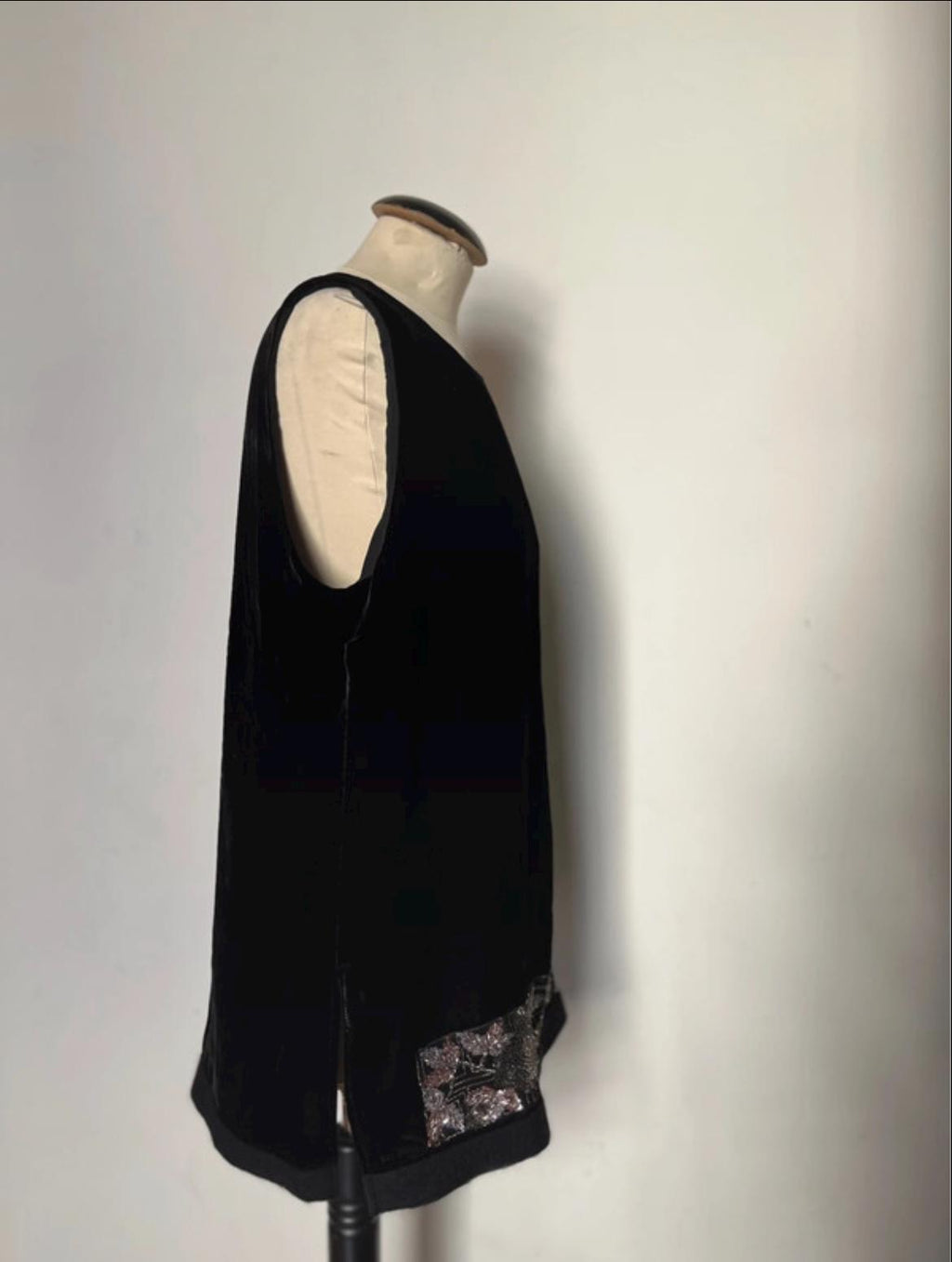 Vintage Velvet Ibrigu Top with Sequin Embroidery Pink Bronze |