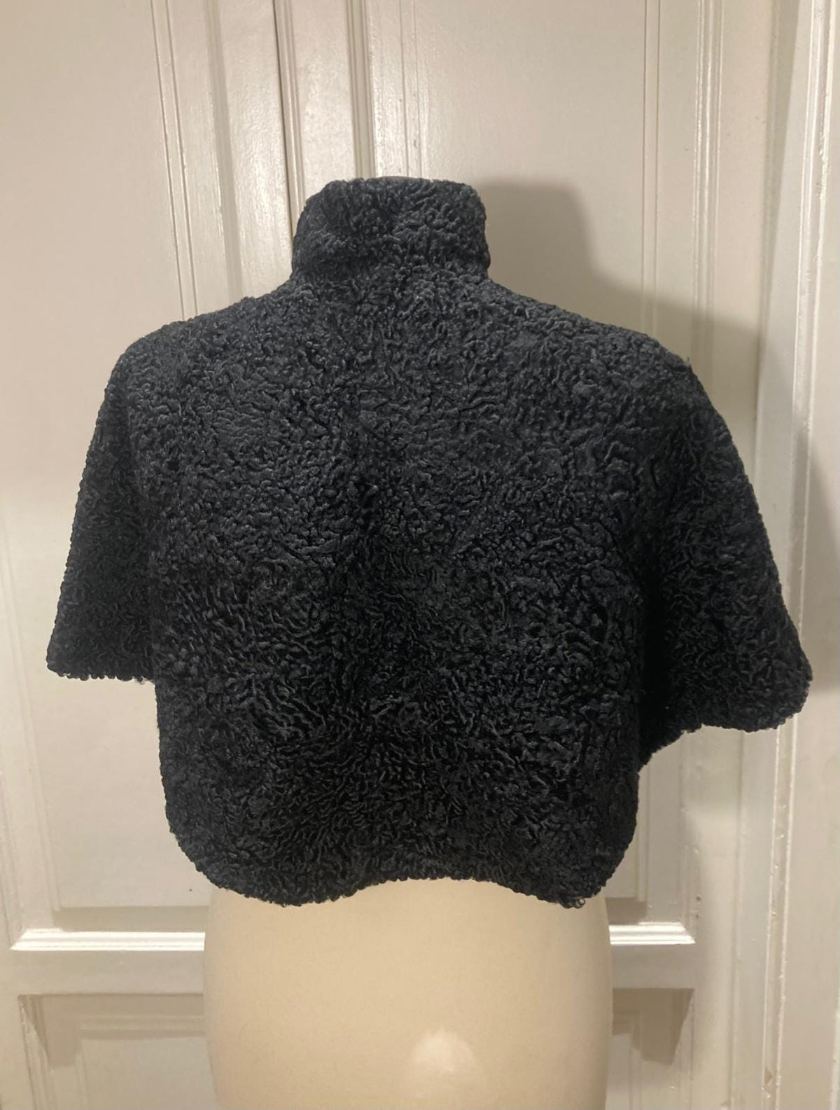 Mantella in Breitschwanz nero anni 60