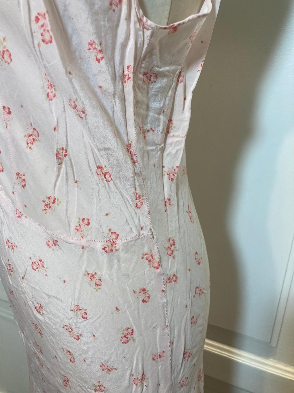 Sottoveste in seta rosa a fiori anni ’60