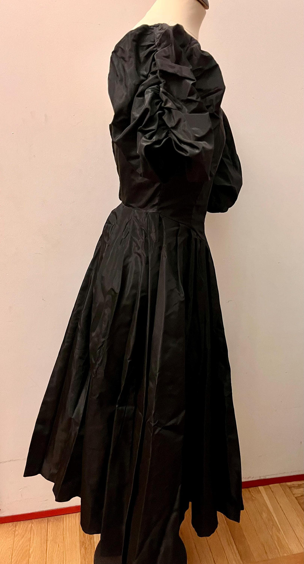 Abito nero Vintage Laura Ashley