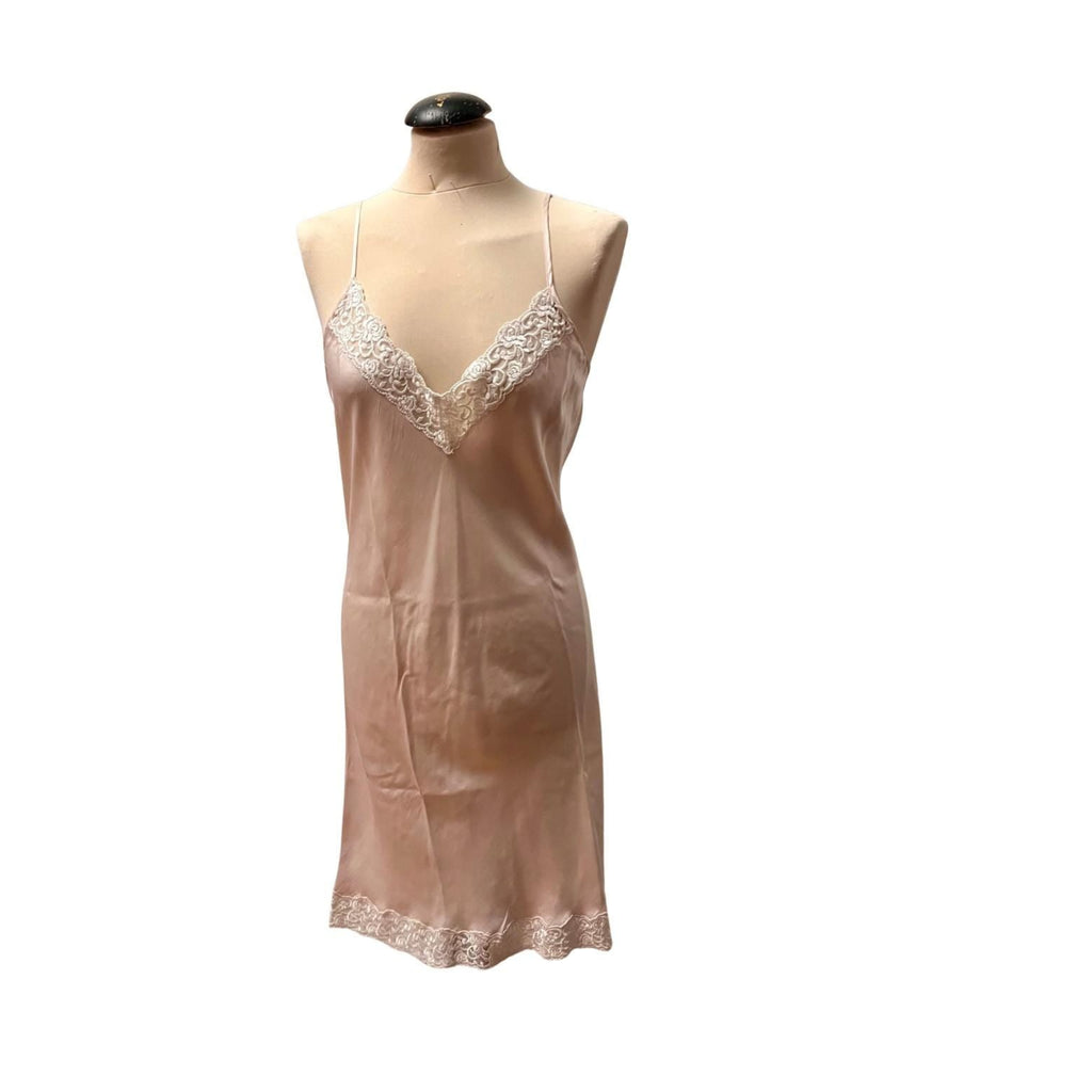 Pink & White  Sottoveste italiana in seta rosa con pizzo bianco