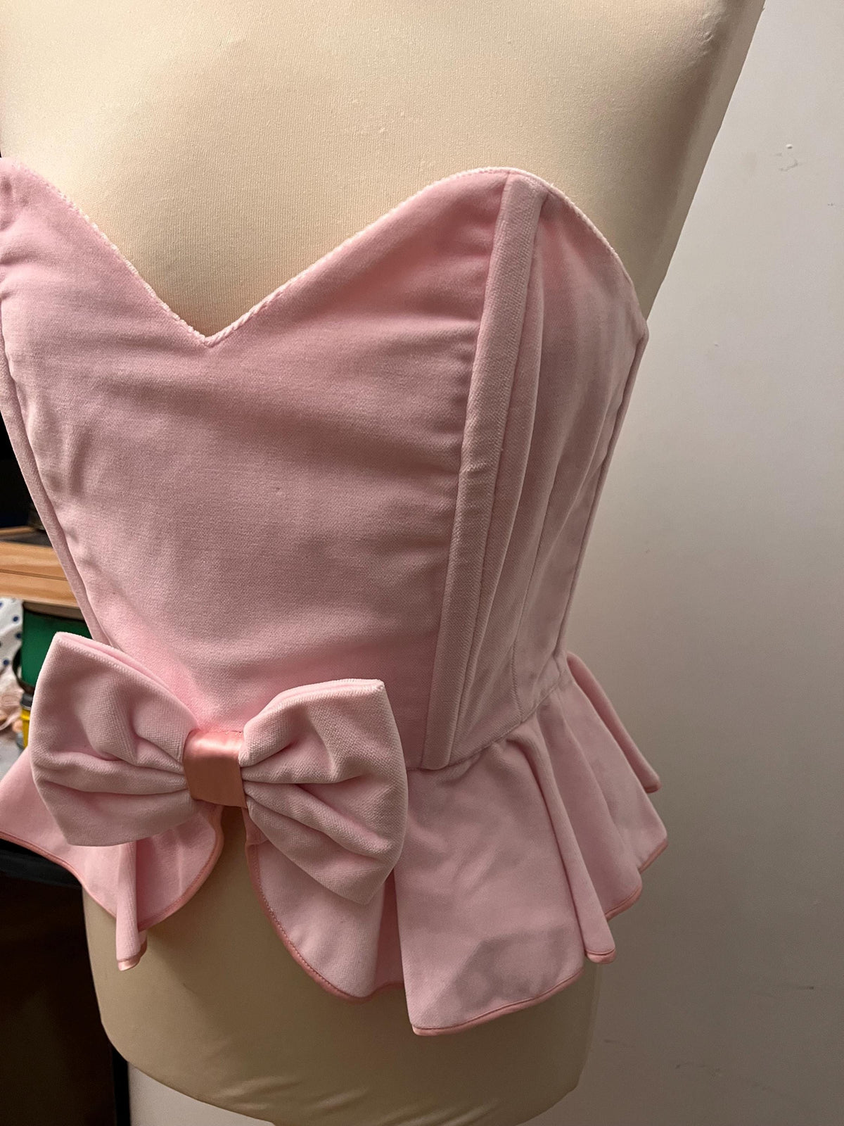 Pink Velvet  Bustier sartoriale in velluto rosa — Made in Italy, anni ’80