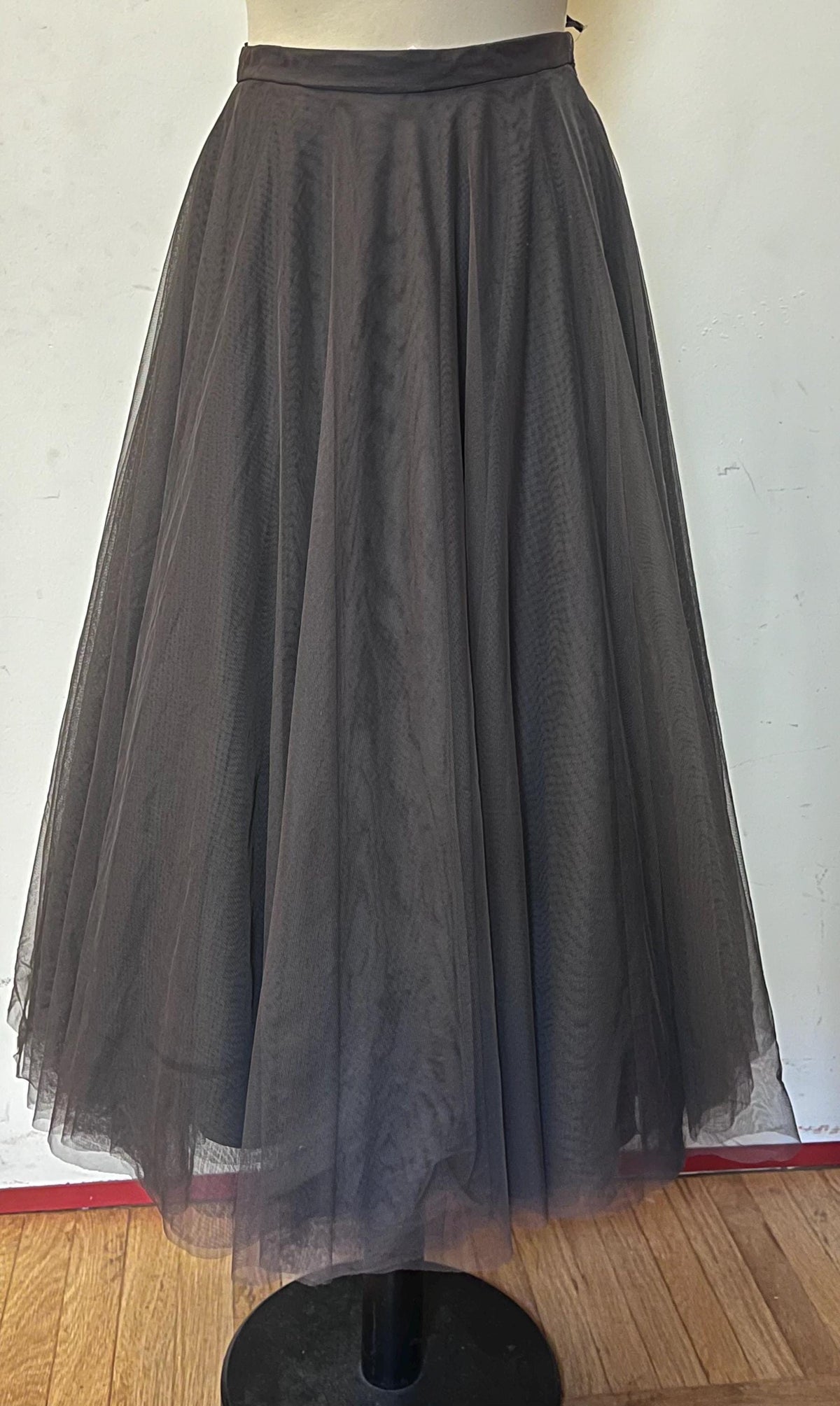 Gonna Mila Schön in tulle grigio fine anni ’80 – primi ’90