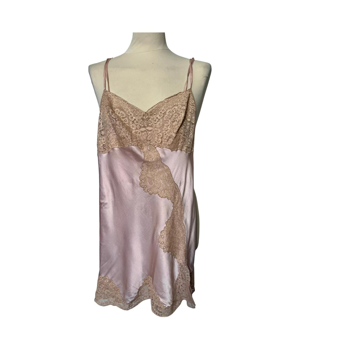 Sottoveste  in seta rosa e pizzo anni ’60