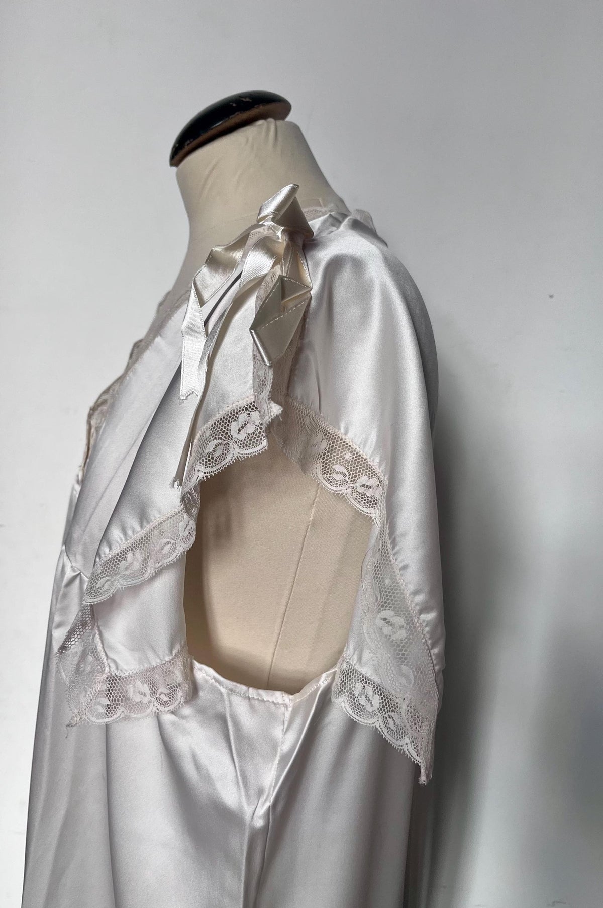 1990s champagne nightgown