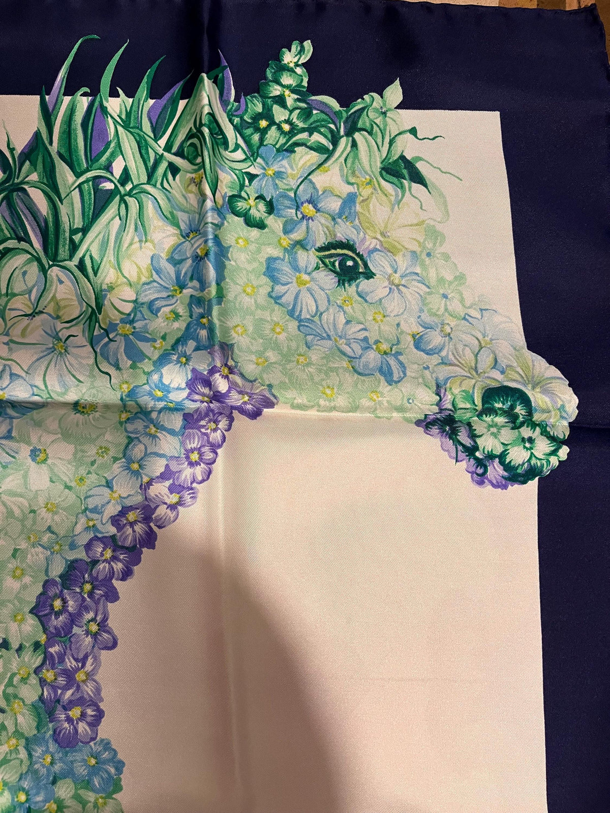 Foulard Salvatore Ferragamo vintage in seta