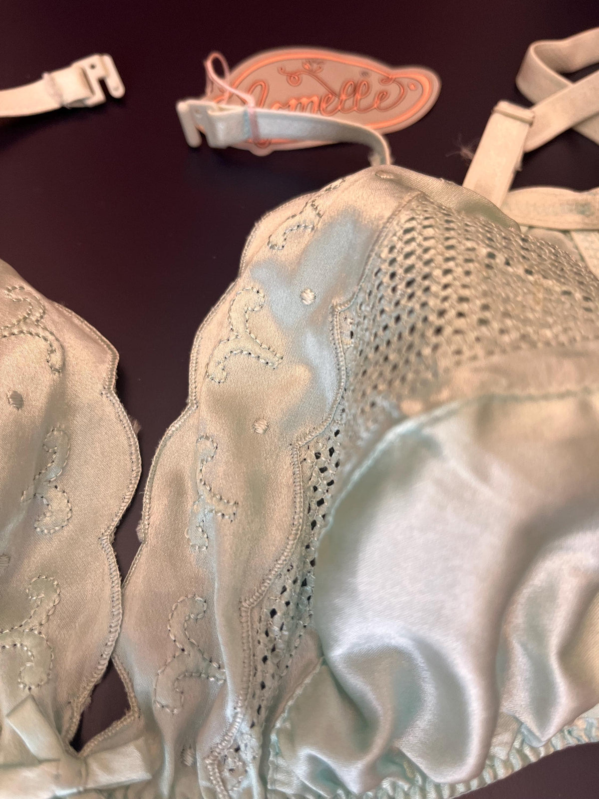 Reggiseno vintage in seta color verde chiaro