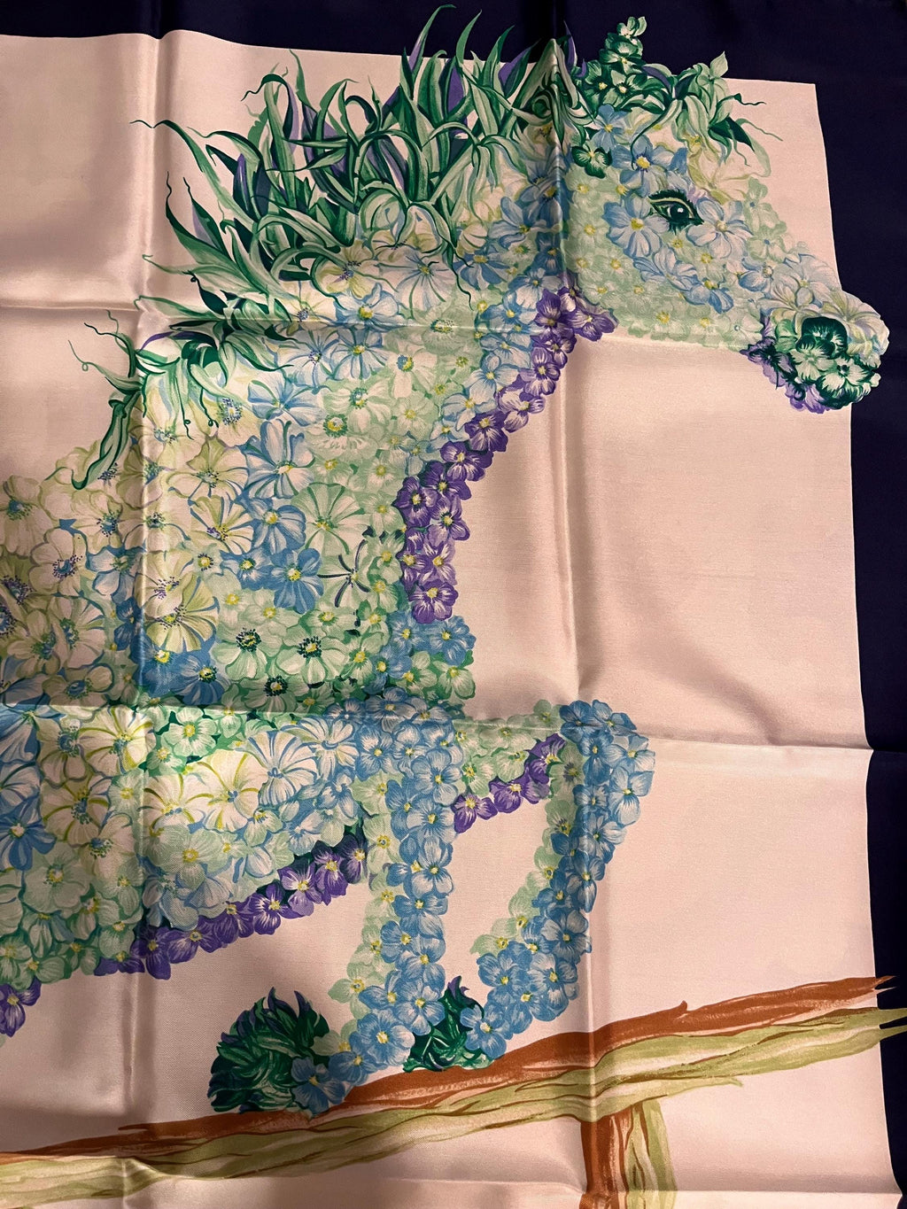 Foulard Salvatore Ferragamo vintage in seta